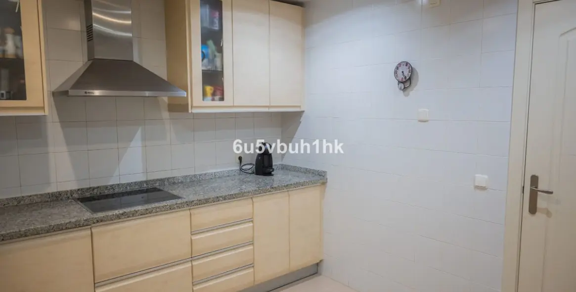 Sale of ground floor apartment in Mijas Costa 32