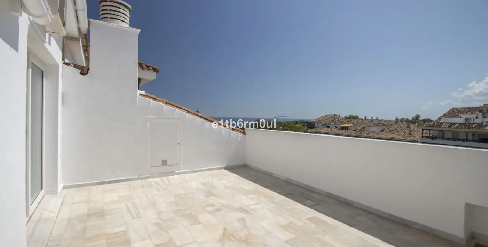Sale of studio in The Golden Mile 13