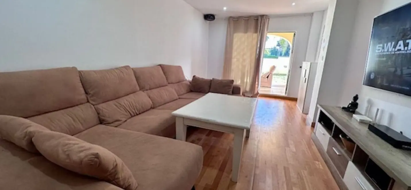 Продажа апартаментов на первом этаже в Estepona 4