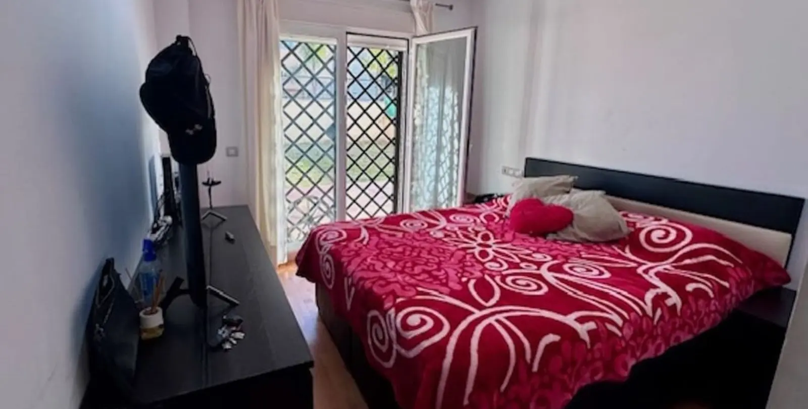 Sale of ground floor apartment in Estepona 11