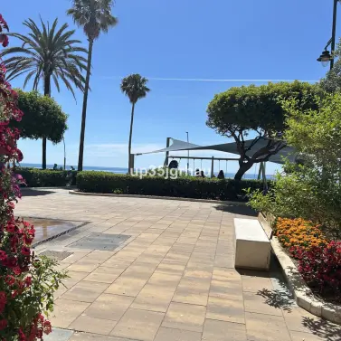 Venta de apartamento en planta media en Estepona