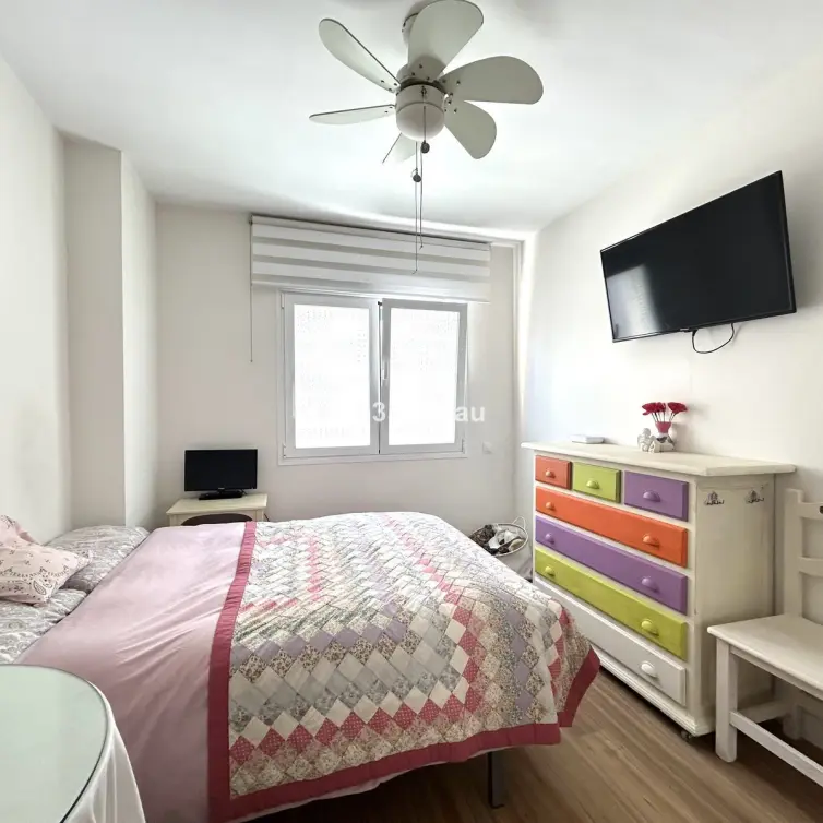 Sale of middle floor apartment in Estepona