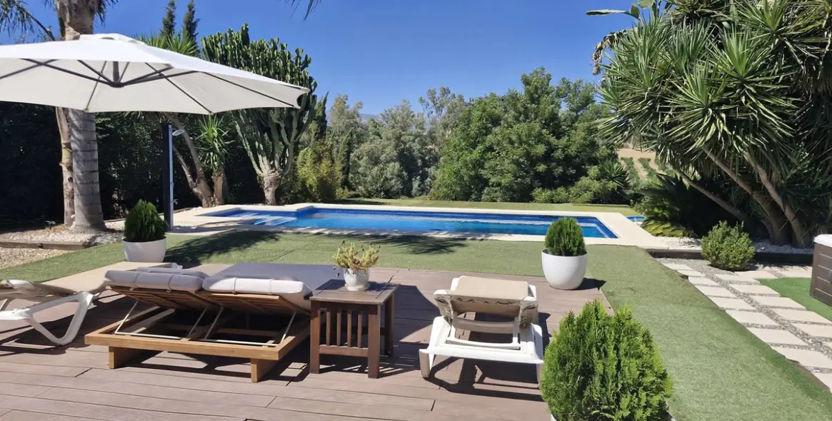 Sale of finca - cortijo in Coín 17