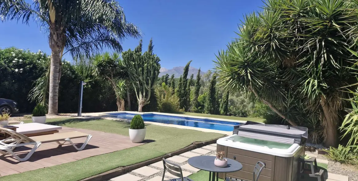 Sale of finca - cortijo in Coín 20