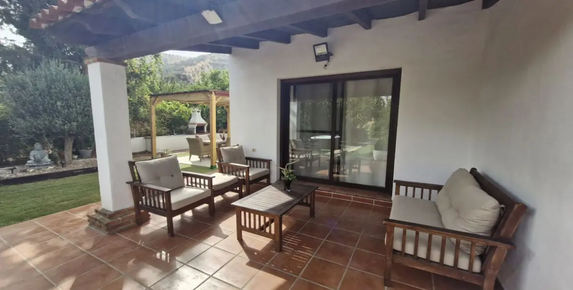 Sale of finca - cortijo in Coín 21