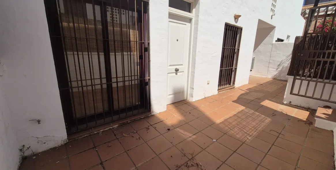 Venta de apartamento en planta baja en Nueva Andalucía 6