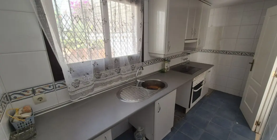 Venta de apartamento en planta baja en Nueva Andalucía 12