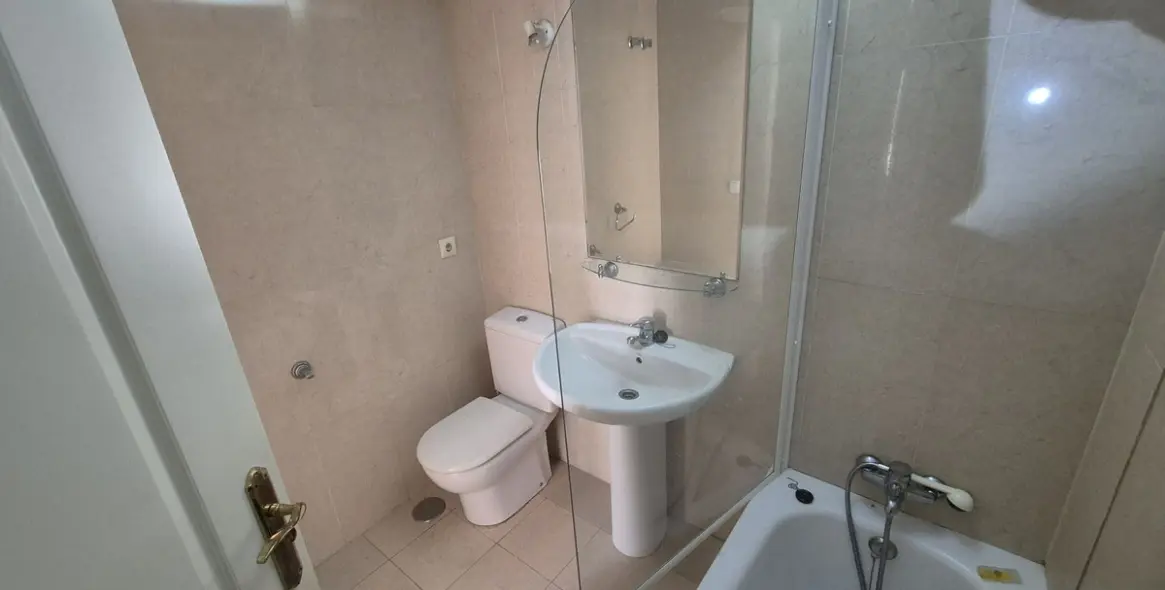 Venta de apartamento en planta baja en Nueva Andalucía 17