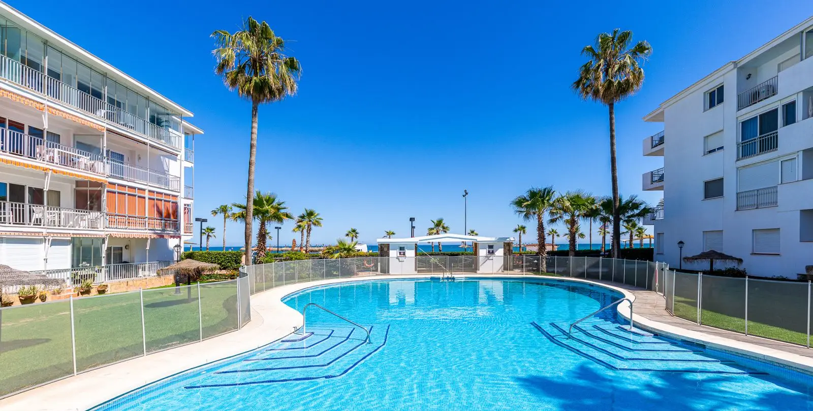 Продажа апартаментов на среднем этаже в Fuengirola 4