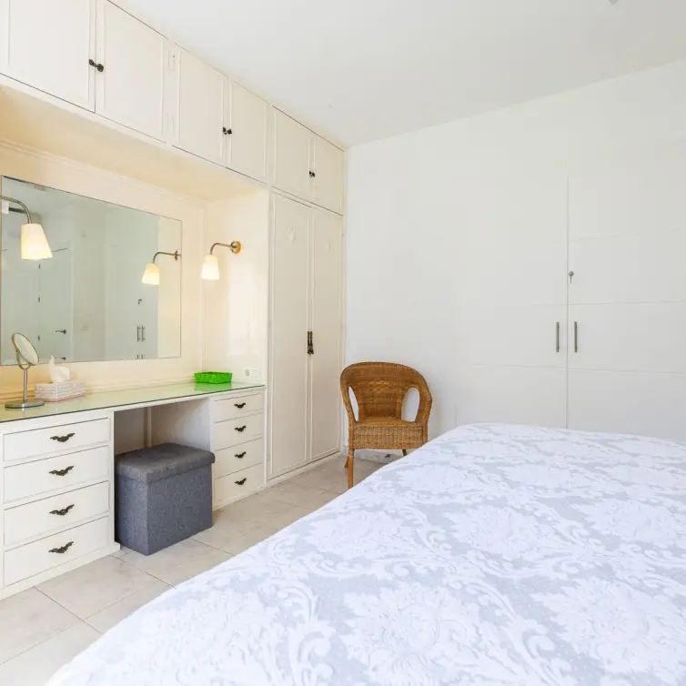 Продажа апартаментов на среднем этаже в Fuengirola