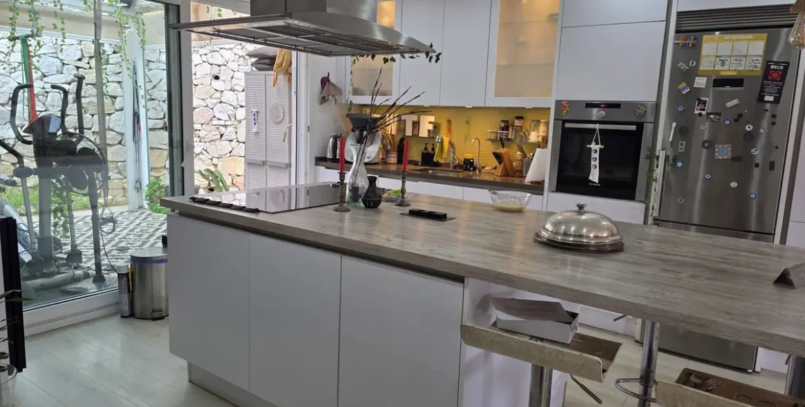 Продажа  отдельно стоящей виллы в Hacienda Las Chapas 16
