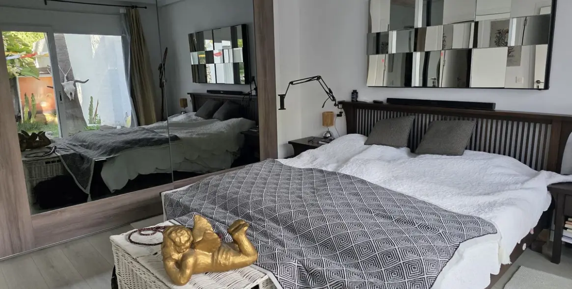 Продажа  отдельно стоящей виллы в Hacienda Las Chapas 28