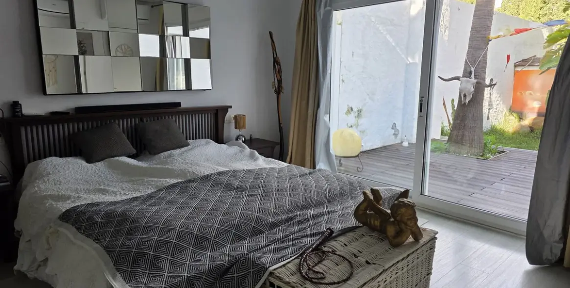 Продажа  отдельно стоящей виллы в Hacienda Las Chapas 32