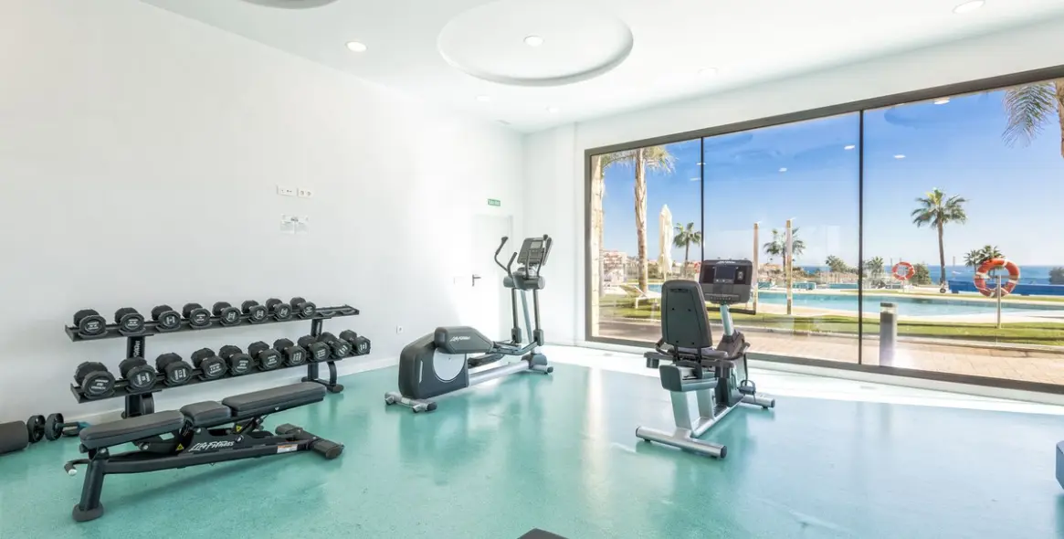 Sale of middle floor apartment in Mijas Costa 20