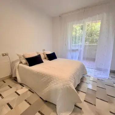 Sale of middle floor apartment in Málaga Centro