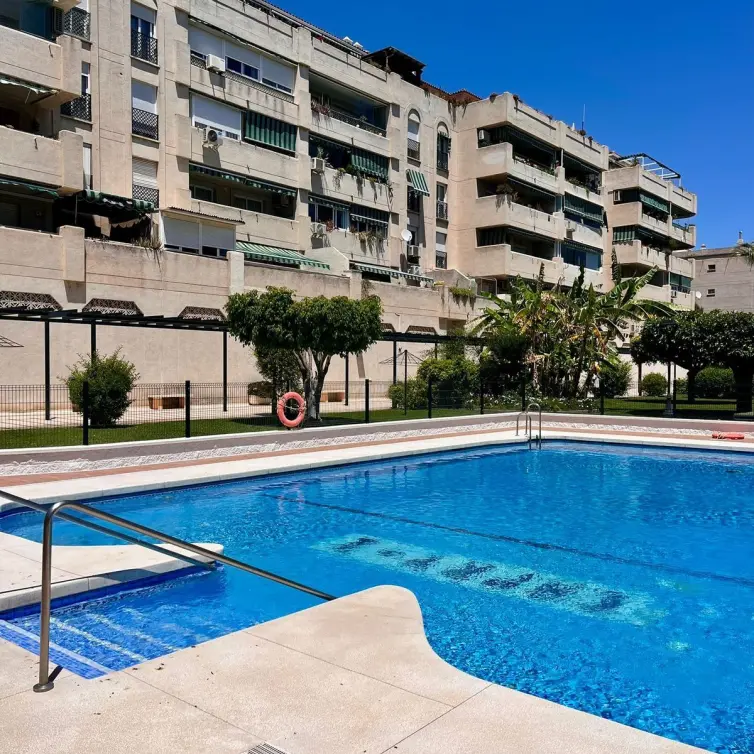 Продажа апартаментов на среднем этаже в Málaga Centro