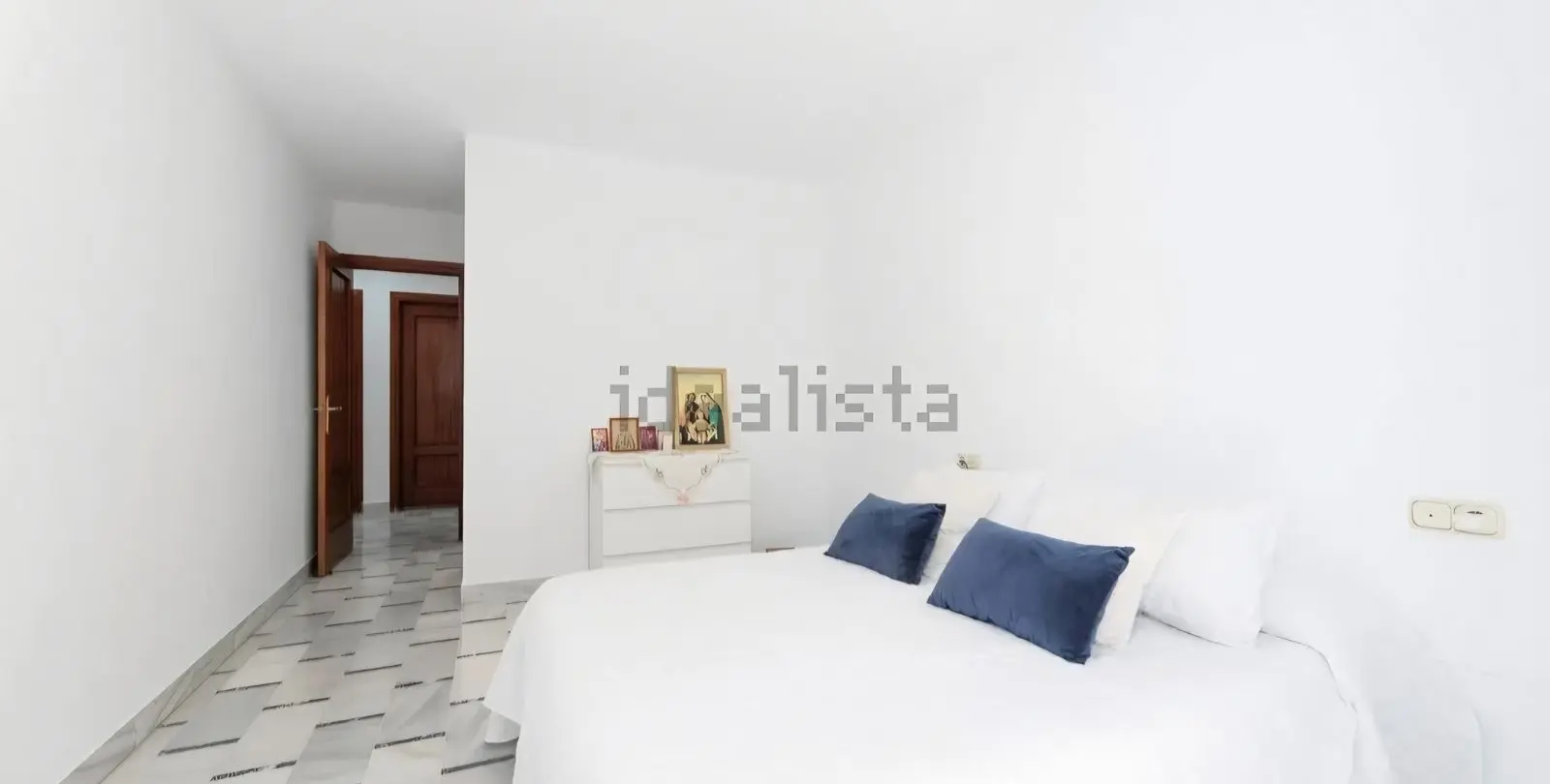 Продажа апартаментов на среднем этаже в Málaga Centro 14