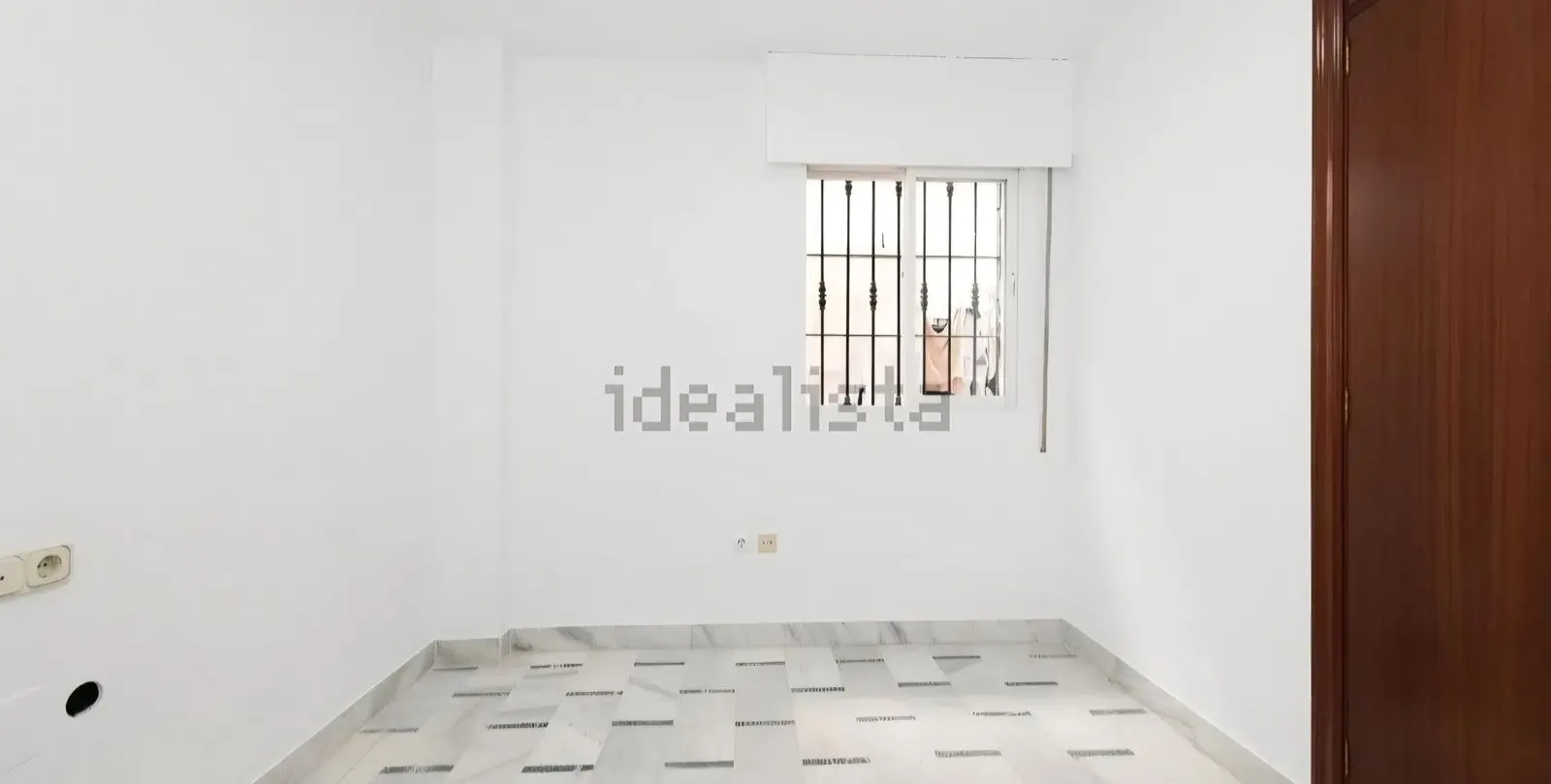 Продажа апартаментов на среднем этаже в Málaga Centro 18