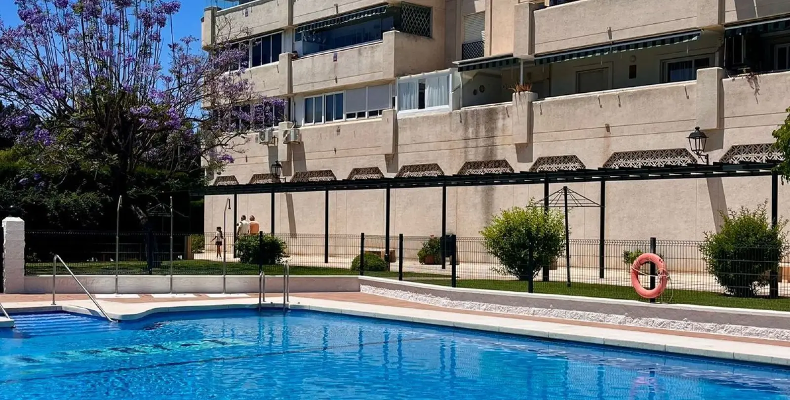 Продажа апартаментов на среднем этаже в Málaga Centro 26