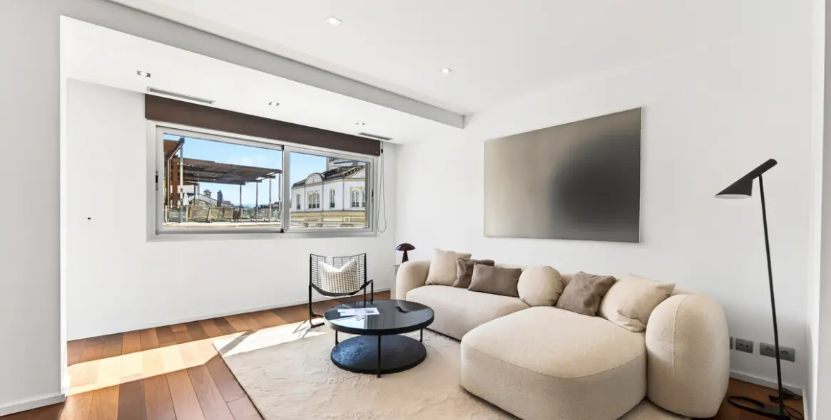 Sale of middle floor apartment in Centro Histórico 5