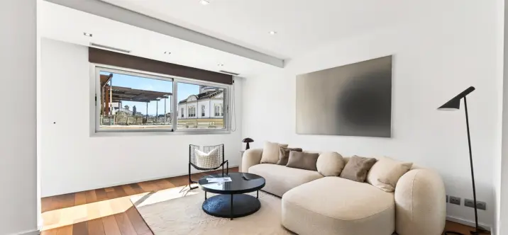 Sale of middle floor apartment in Centro Histórico 4