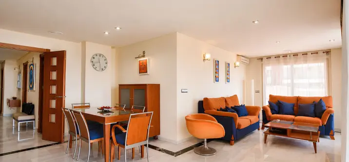 Venta de apartamento en planta media en Fuengirola 3