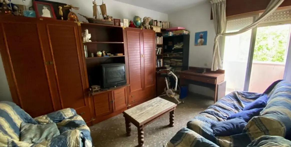 Sale of middle floor apartment in Marbella 4