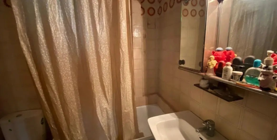 Sale of middle floor apartment in Marbella 10