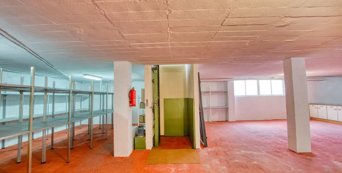 Sale of commercial premises in Centro Internacional 14