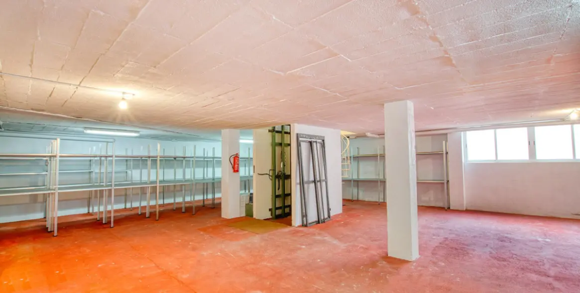 Sale of commercial premises in Centro Internacional 15