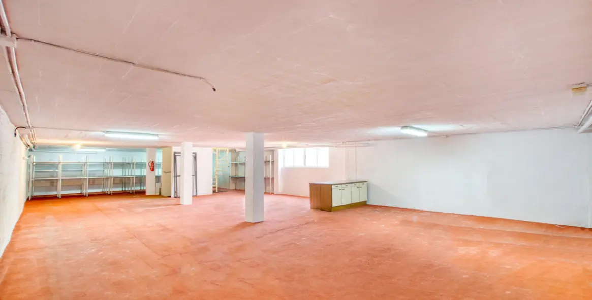 Sale of commercial premises in Centro Internacional 16