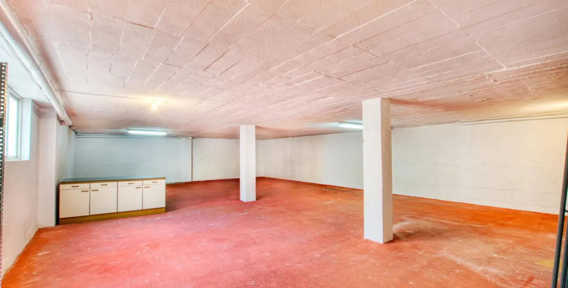 Sale of commercial premises in Centro Internacional 18