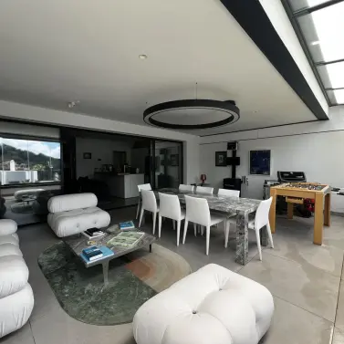 Venta de apartamento en planta media en Estepona
