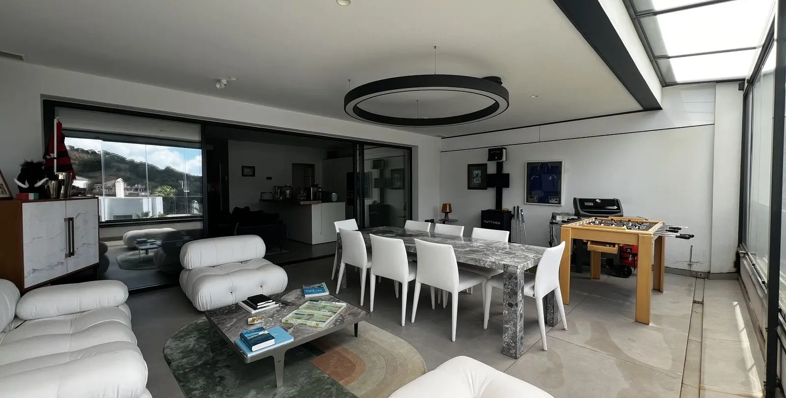 Продажа апартаментов на среднем этаже в Estepona 6