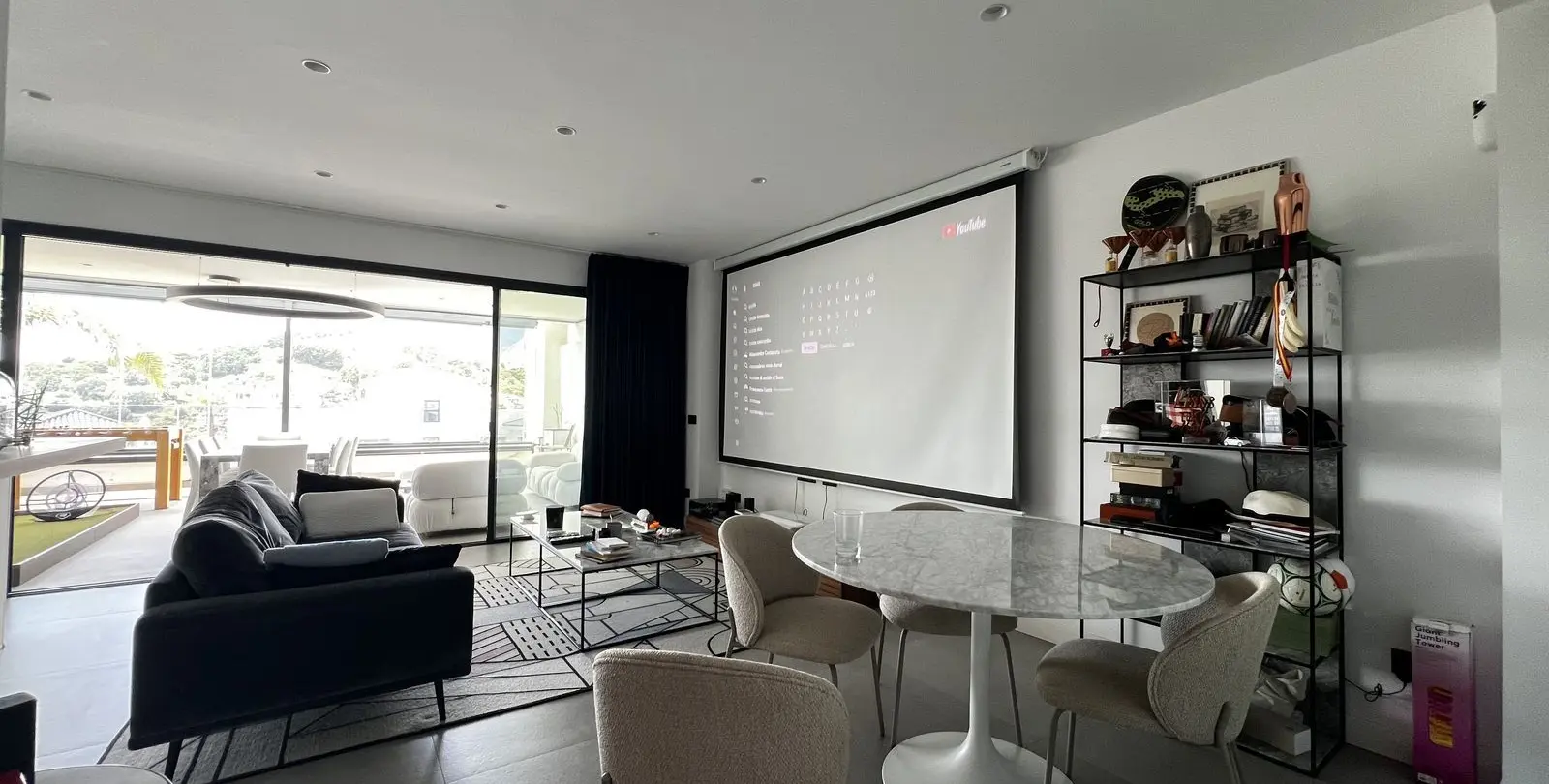 Продажа апартаментов на среднем этаже в Estepona 12