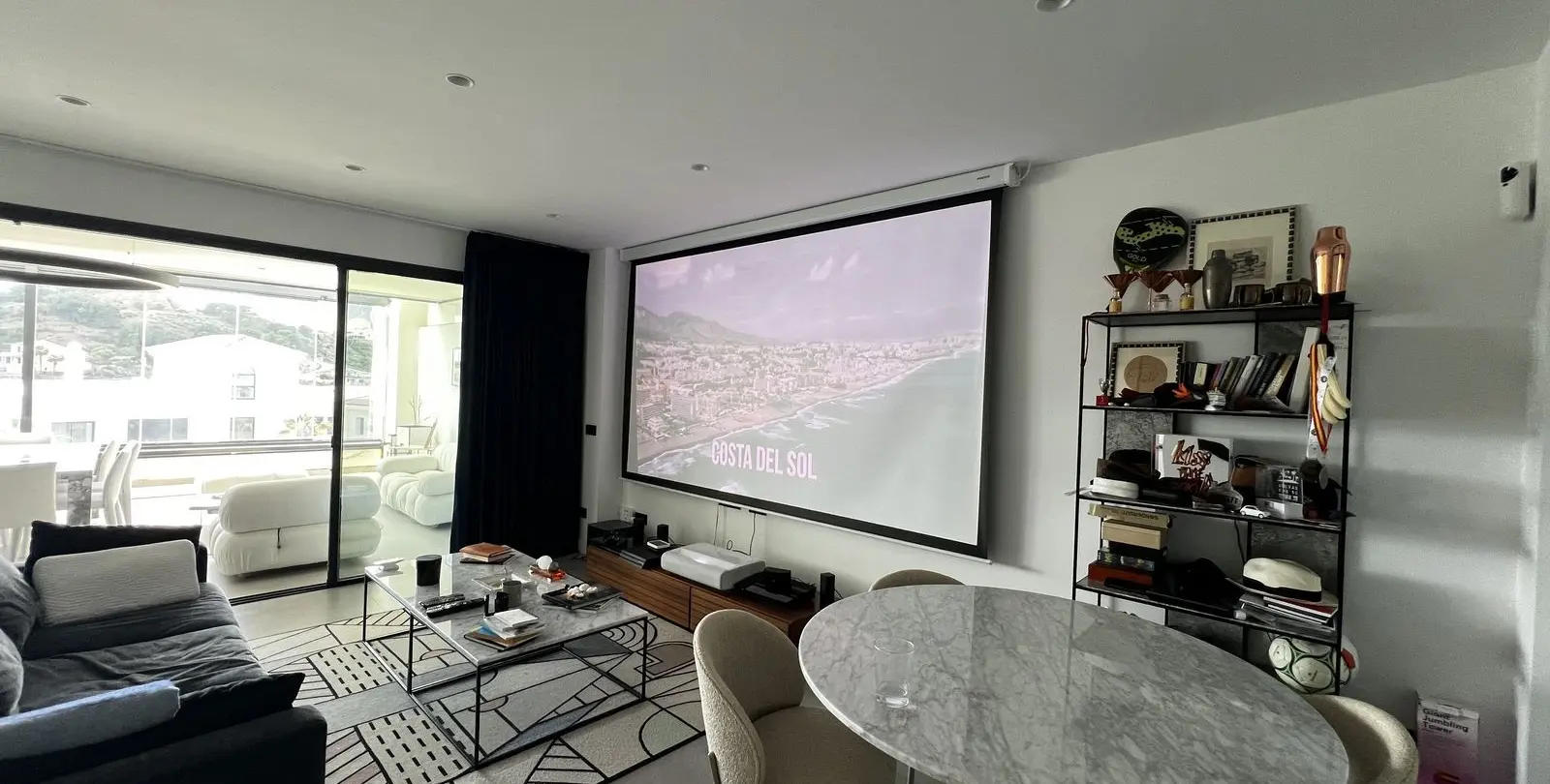 Продажа апартаментов на среднем этаже в Estepona 19