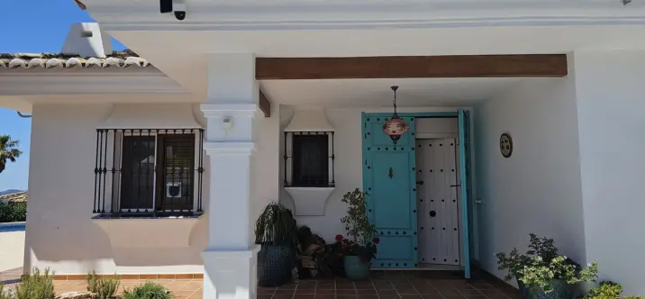 Sale of detached villa in Mijas 1