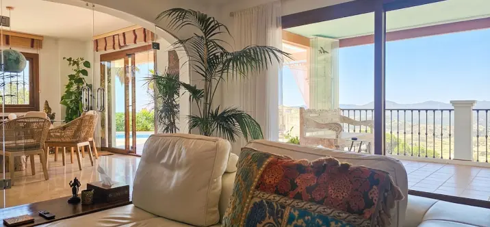 Sale of detached villa in Mijas 3