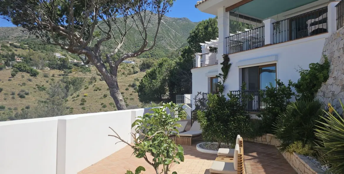 Sale of detached villa in Mijas 27