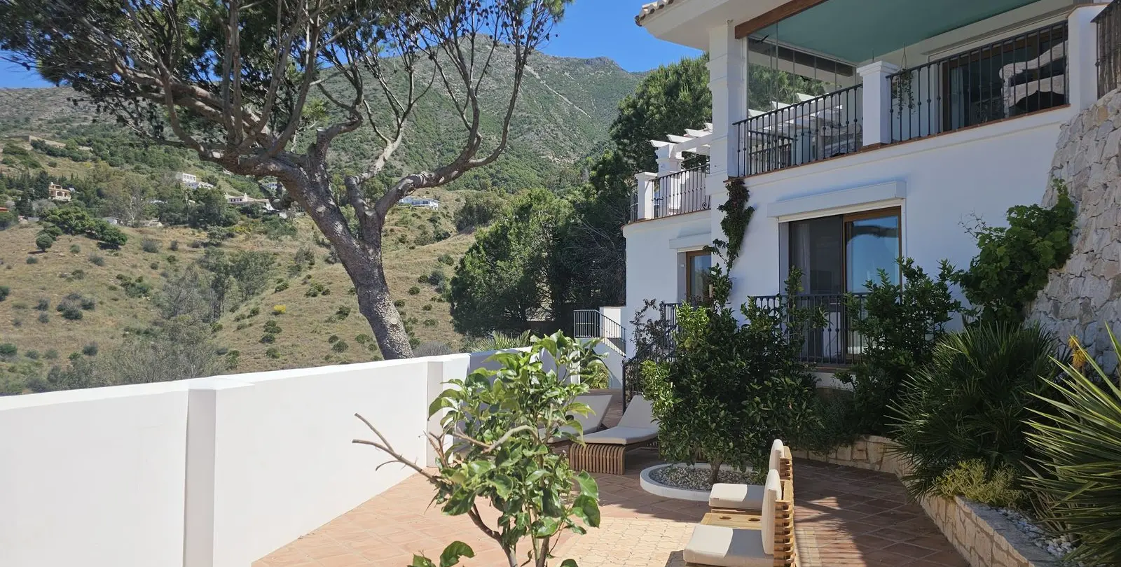 Продажа  отдельно стоящей виллы в Mijas 27