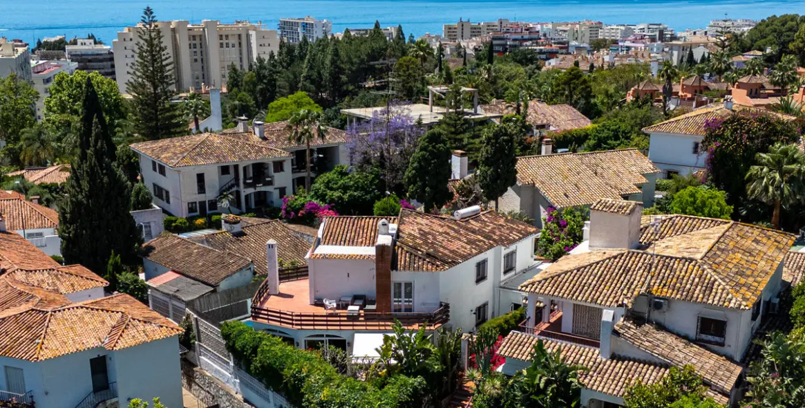 Venta de villa independiente en Marbella 1