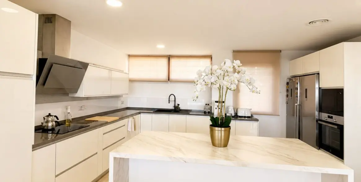 Venta de casa pareada en Benahavís 8
