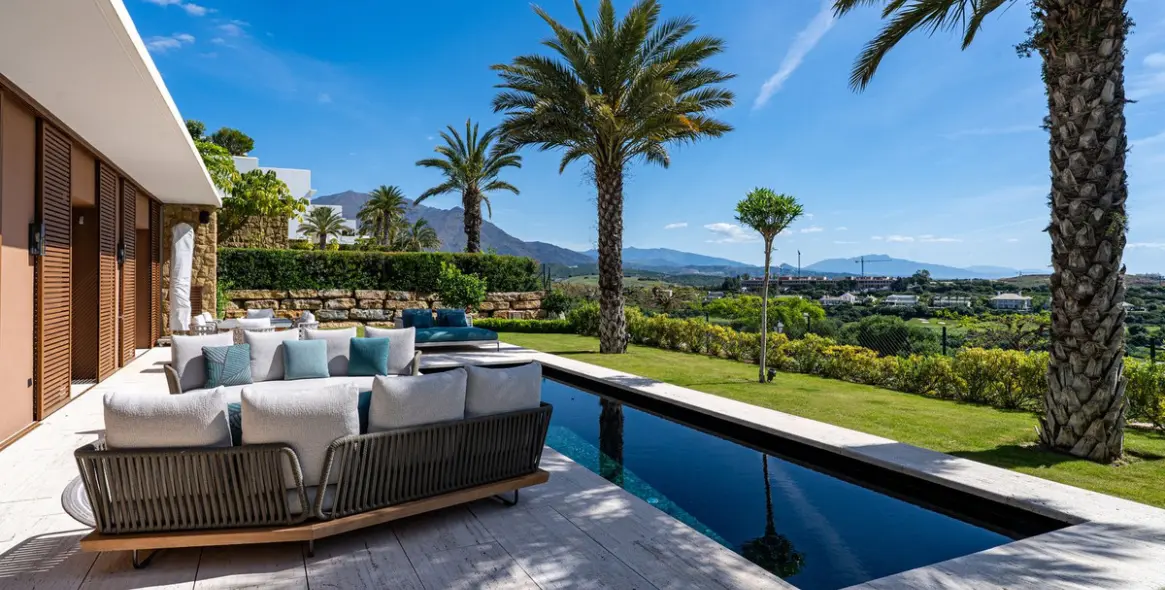 Venta de apartamento en planta baja en Casares 3
