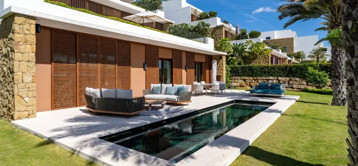 Venta de apartamento en planta baja en Casares 3