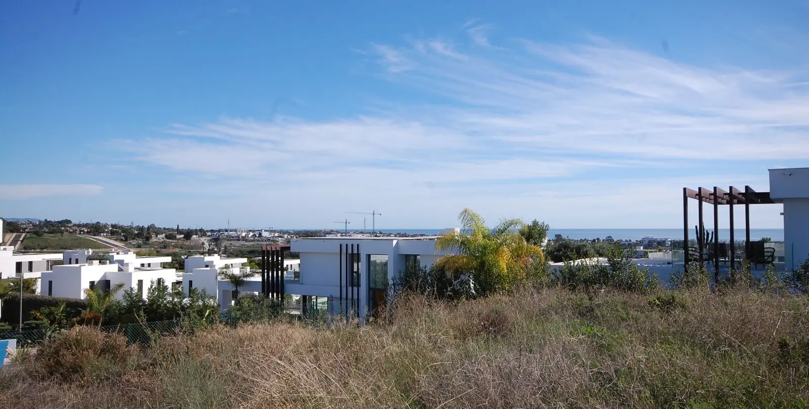 Продажа  отдельно стоящей виллы в Estepona 5