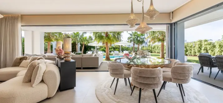 Venta de villa independiente en La Cala Golf 1