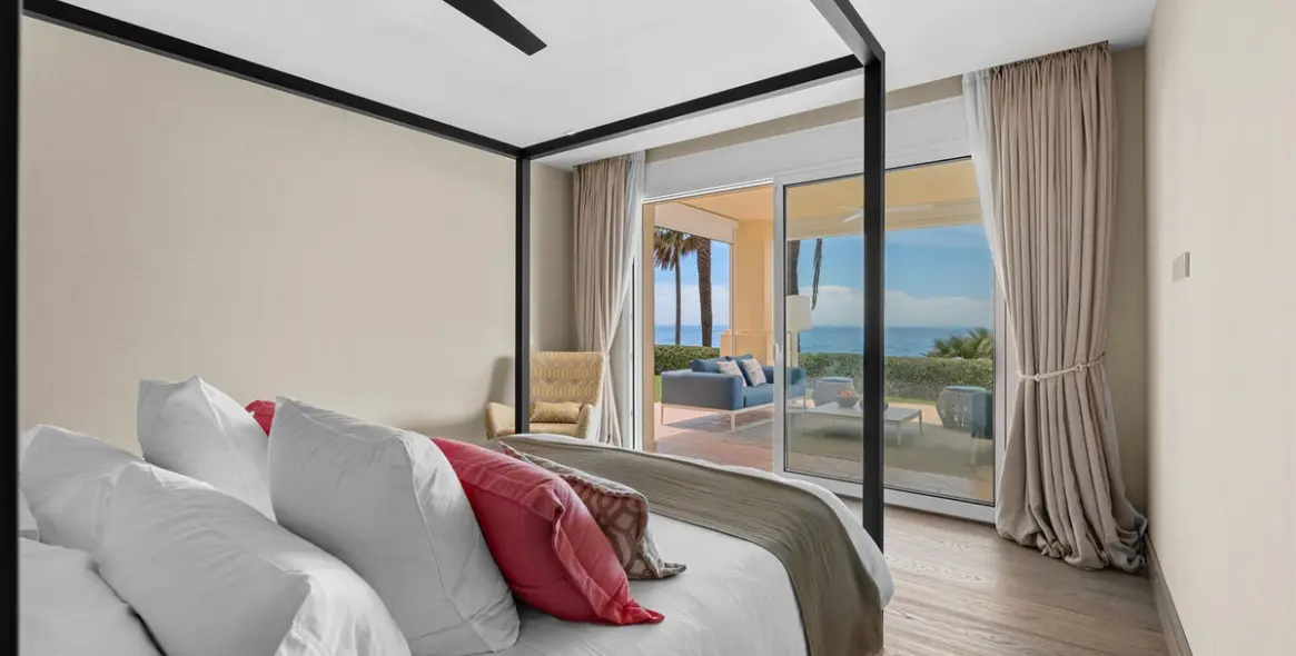 Venta de apartamento en planta baja en Río Real 6