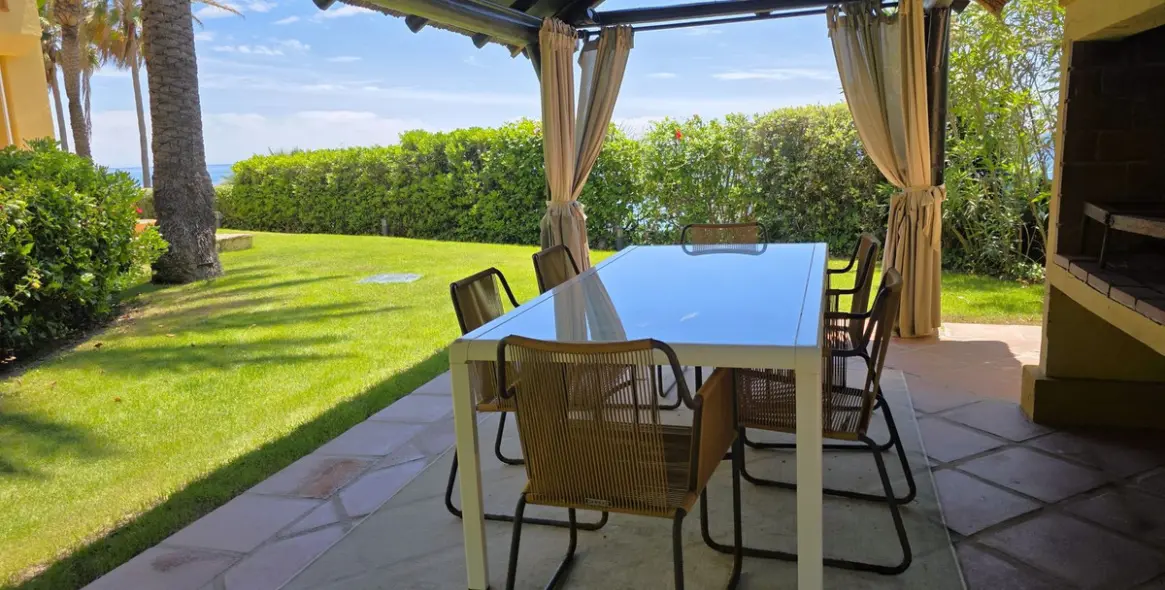 Venta de apartamento en planta baja en Río Real 33