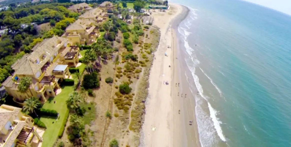 Venta de apartamento en planta baja en Río Real 38