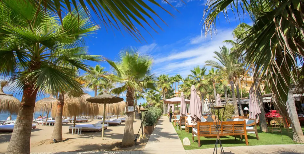 Venta de apartamento en planta baja en Río Real 44